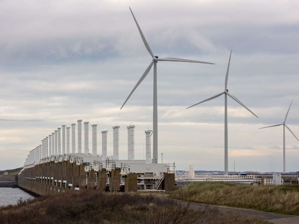 The Tyndall Centre for Climate Change Research: 25 years of impact 2 The Netherlands is one of several delta regions where coastal adaptation and resilience projects have drawn on insights from our research into sea-level rise and coastal risk.